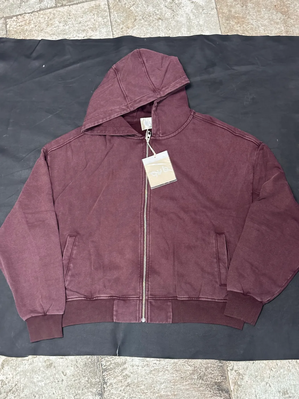 Felpa zip bordeaux slavata, foto 2 di 6