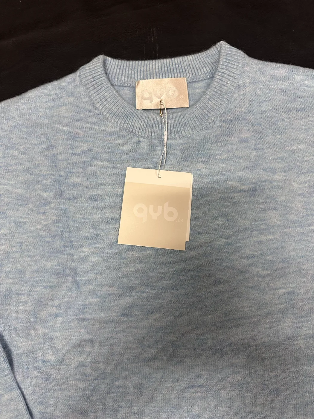 Maglia azzurra girocollo, foto 2 di 6