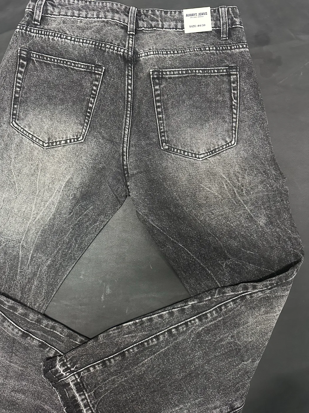 Jeans grigio scuro slavato, foto 8 di 9