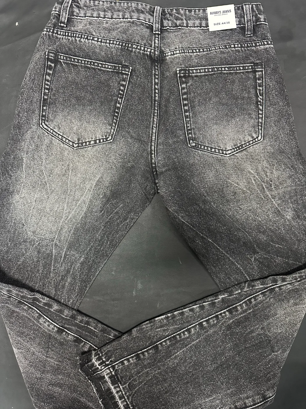 Jeans grigio scuro slavato, foto 9 di 9