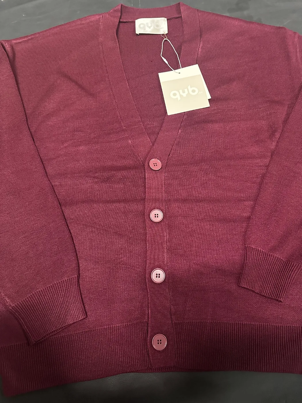 Cardigan bordeaux con bottoni, foto 4 di 4