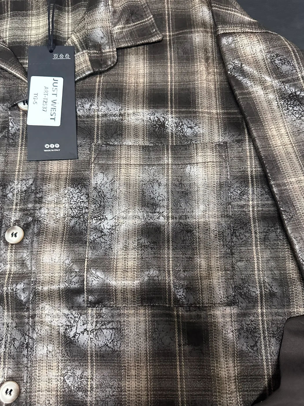 Camicia a quadri marrone con maniche nere, foto 4 di 5